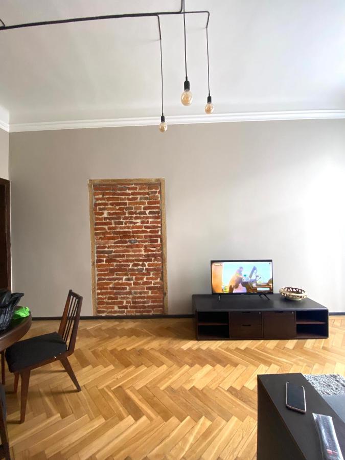 Центр На Вулиці Проспект Шевченка 12 Навпроти Макдональса З Балконом Apartment ลวีฟ ภายนอก รูปภาพ