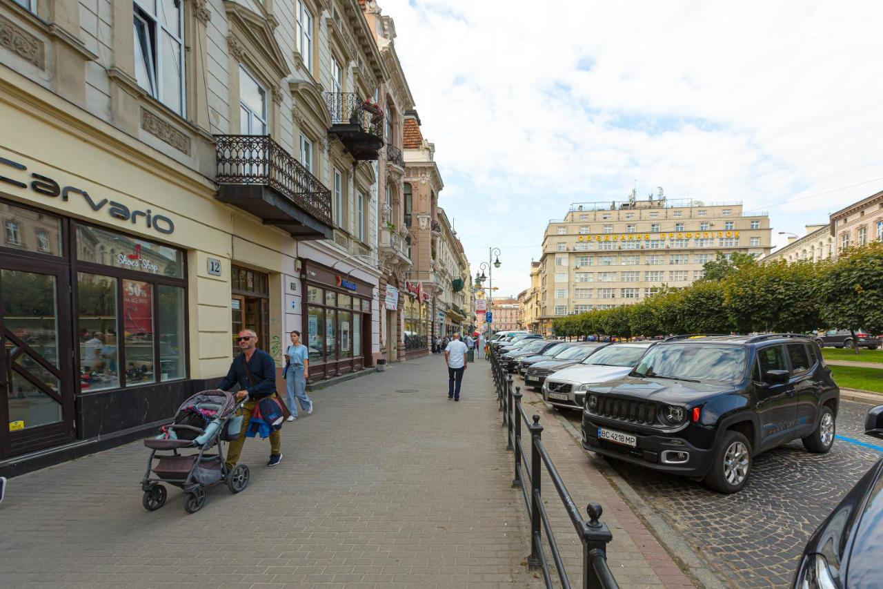 Центр На Вулиці Проспект Шевченка 12 Навпроти Макдональса З Балконом Apartment ลวีฟ ภายนอก รูปภาพ