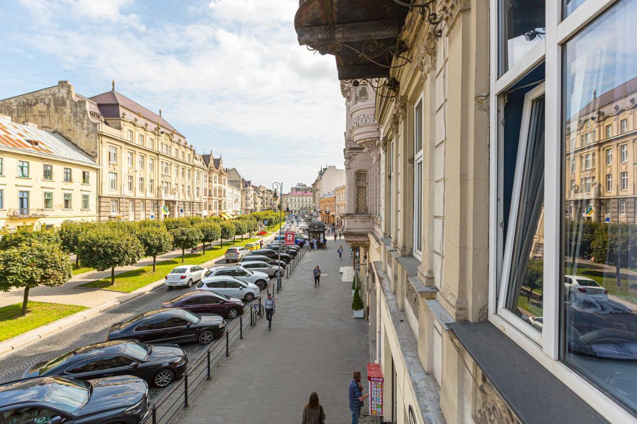 Центр На Вулиці Проспект Шевченка 12 Навпроти Макдональса З Балконом Apartment ลวีฟ ภายนอก รูปภาพ